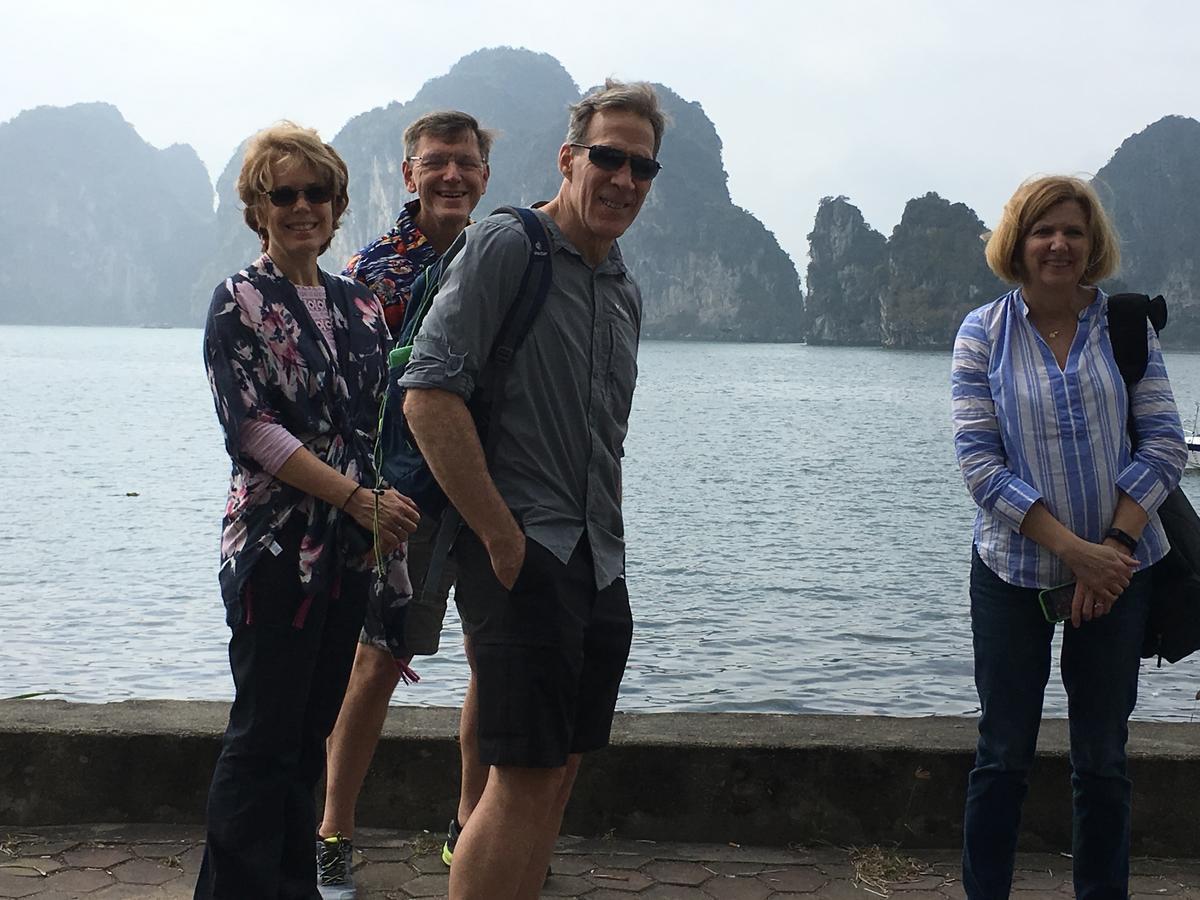 Halo Bay Homestay 하롱 외부 사진